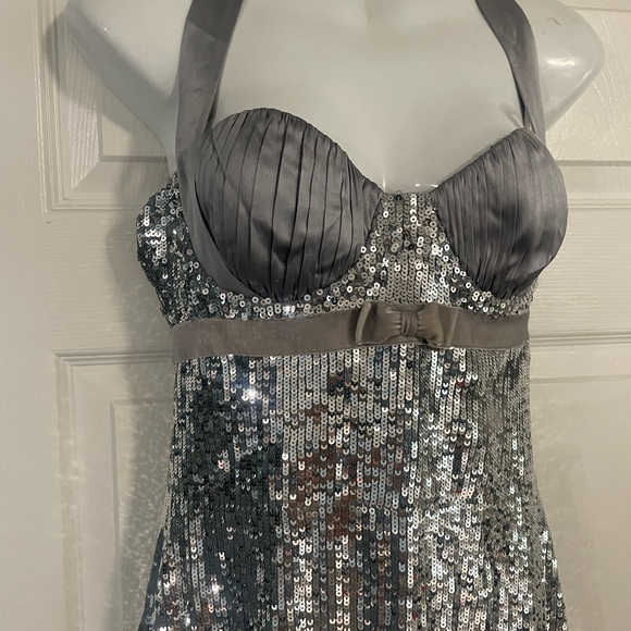 Marciano sequin bustier silver dress size small NWOT - Picture 4 of 5